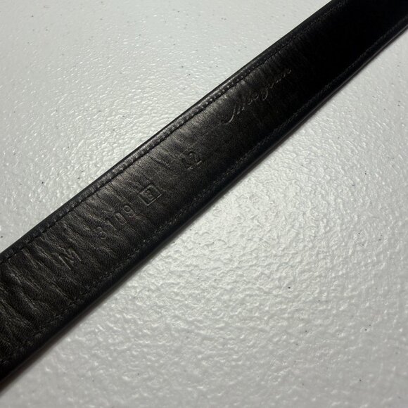 Mezlan Black Genuine Leather Belt Size 42 – Luxury Dress Belt with Silver Buckle - Picture 5 of 5